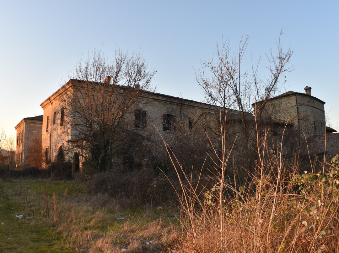 Villa Carona-Fornovo di Taro必去景点