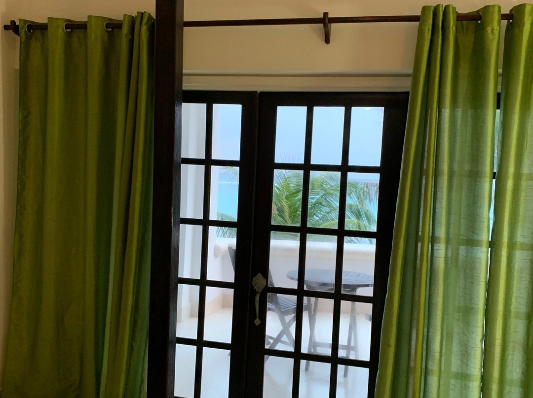 Silver Point Hotel主图