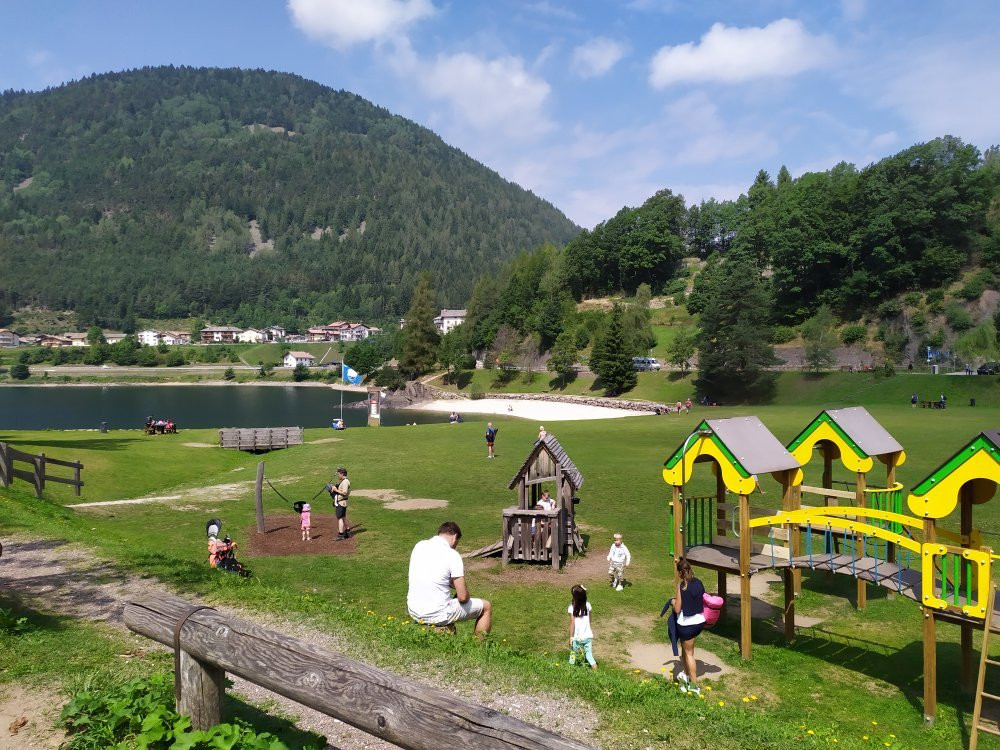 Lago delle Piazze景点图片