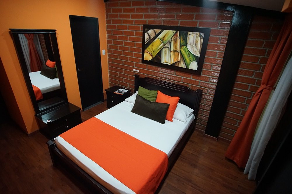 Neira酒店住宿-Overlook Hostal