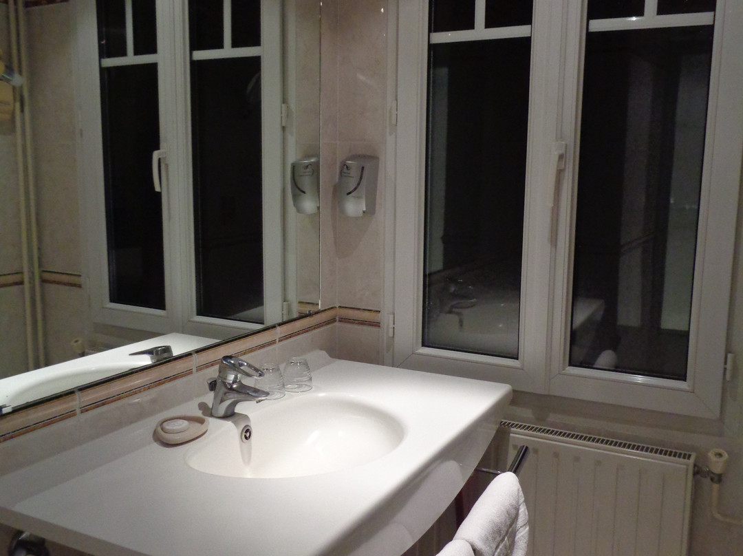Logis Normandy Hotel主图