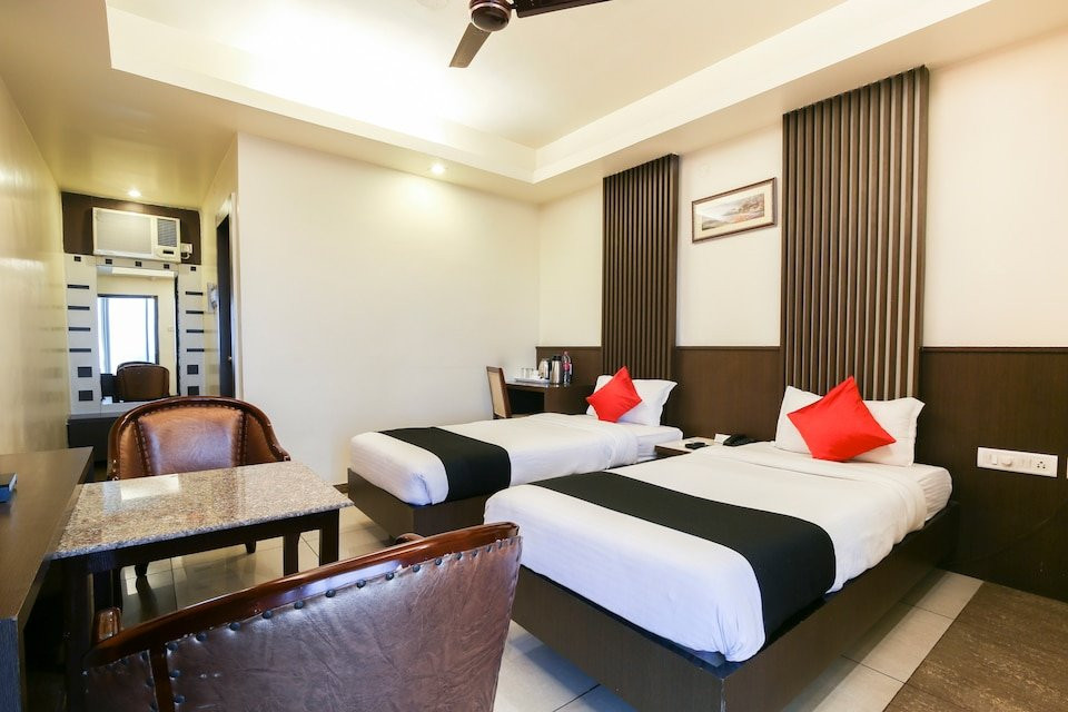 Capital O 3185 Hotel Emerald主图