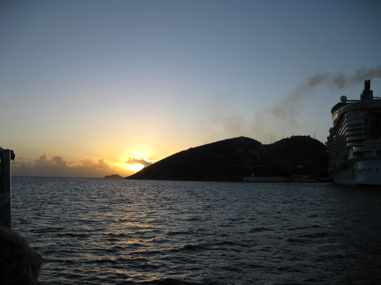 Island Girl Charters-夏洛特阿马利亚必去景点