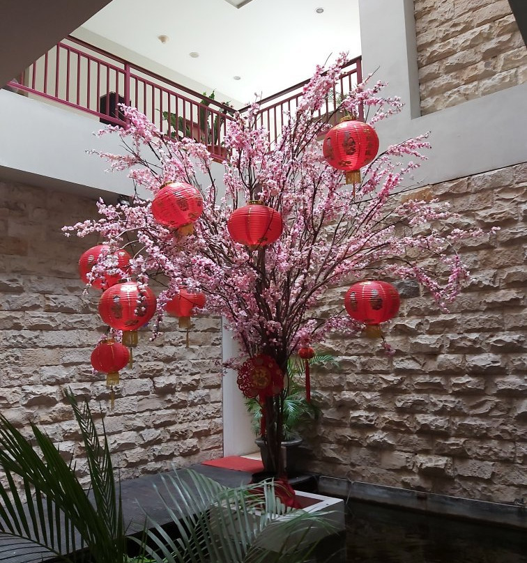 Lombok Plaza Hotel & Convention主图