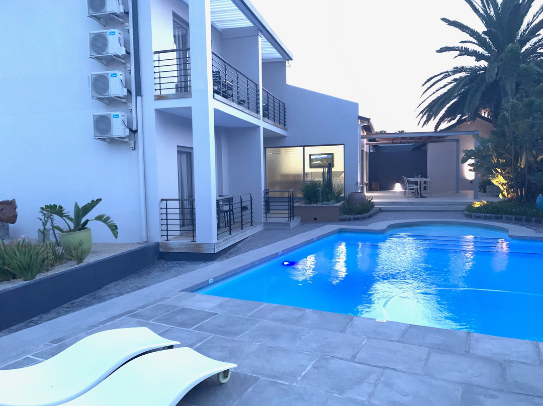 Ocean Bay Guest House主图