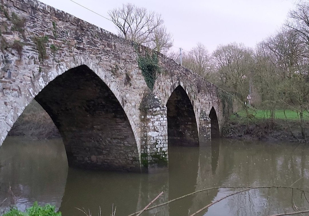 Le Pont de Senard主图