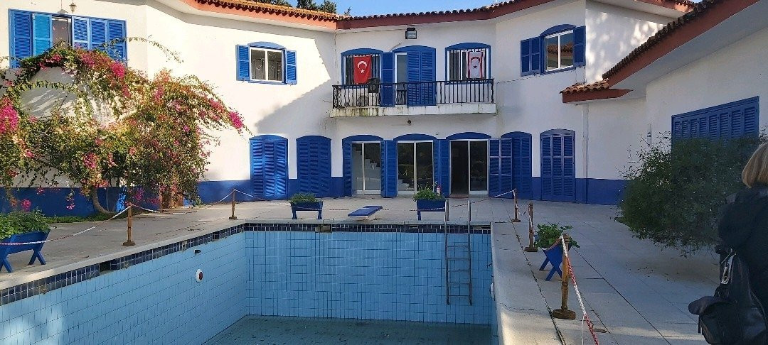 Mavi kosk-克利尼亚必去景点