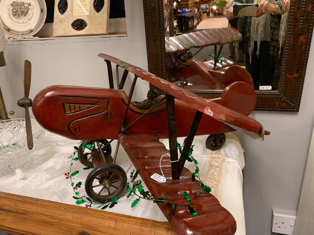 Hampton Vintage & Antiques Emporium-Frodsham必去景点
