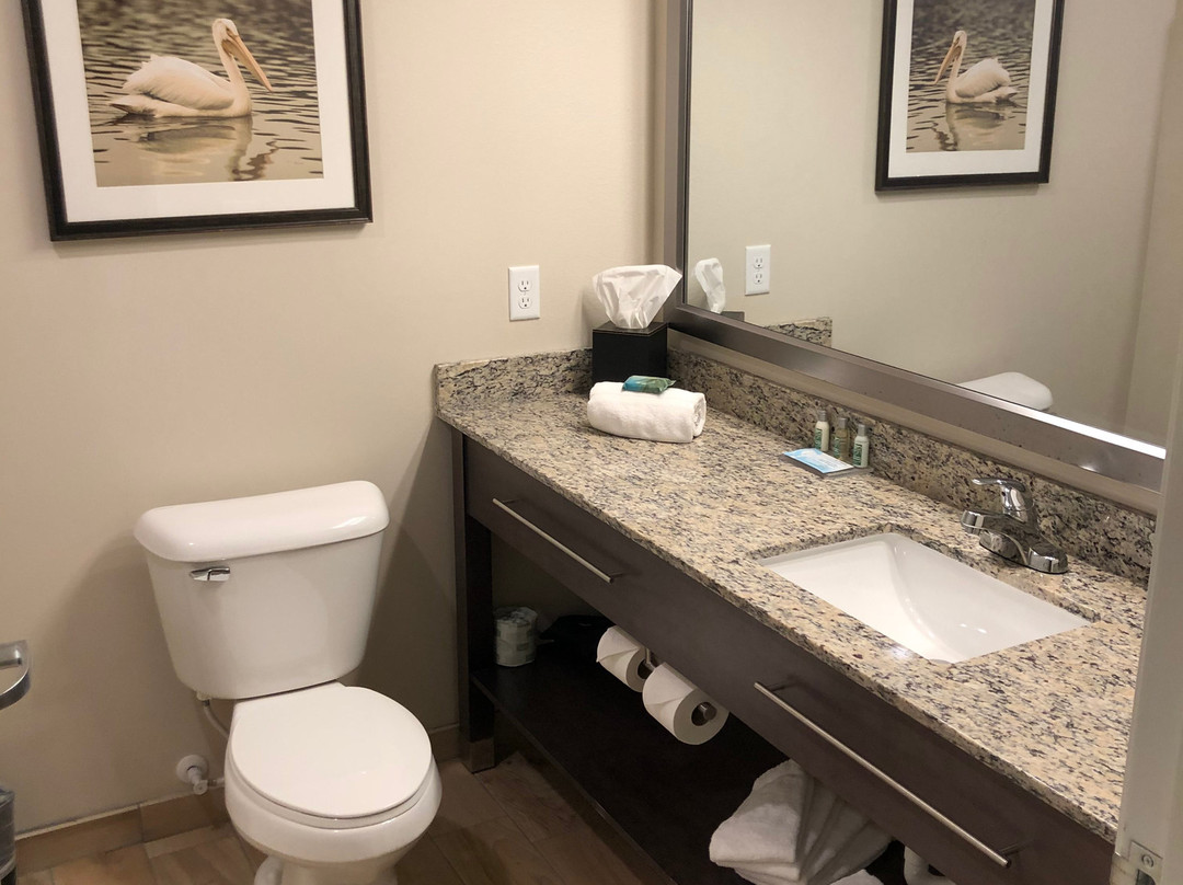 GrandStay Hotel & Suites Milbank主图