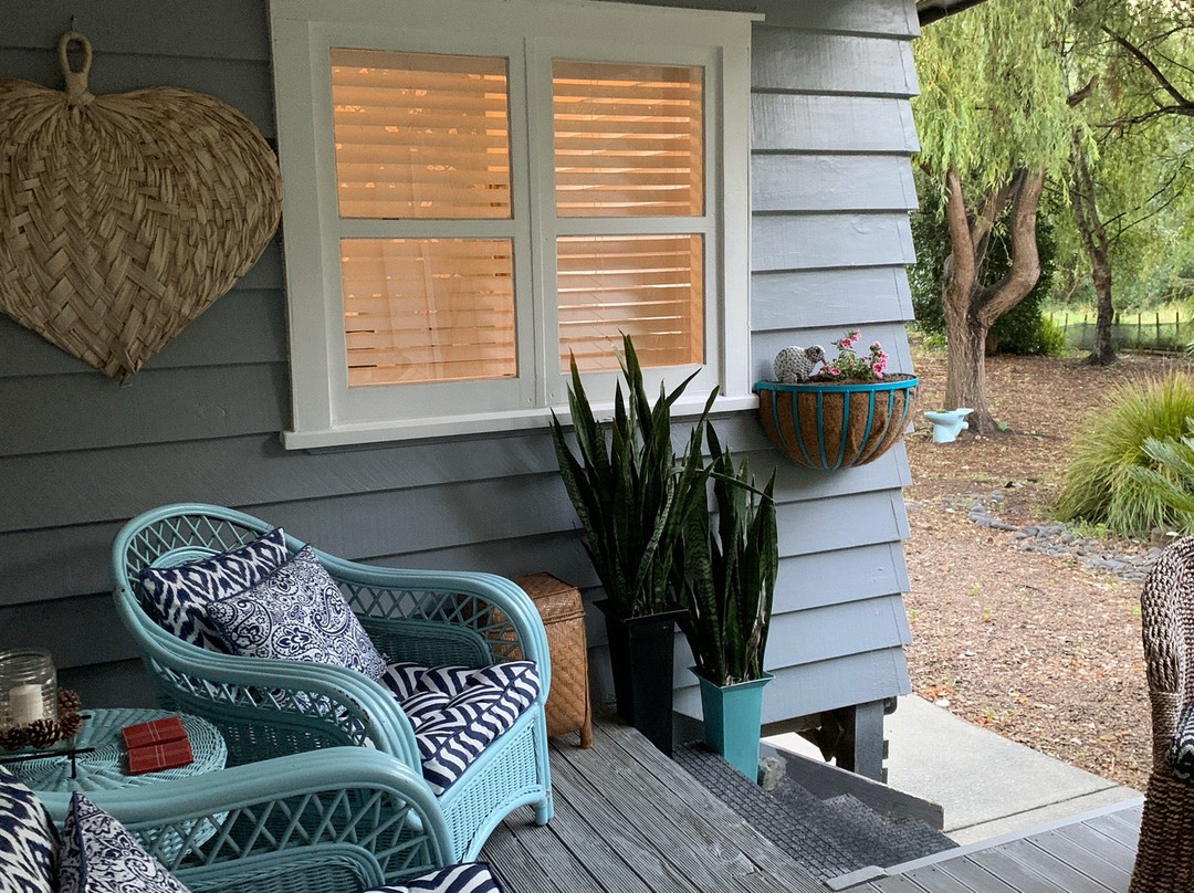 Annies B and B主图