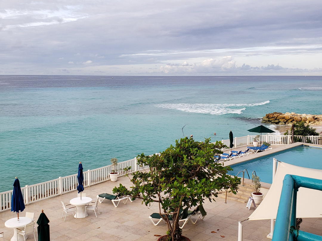 罗斯特热瓦酒店主图