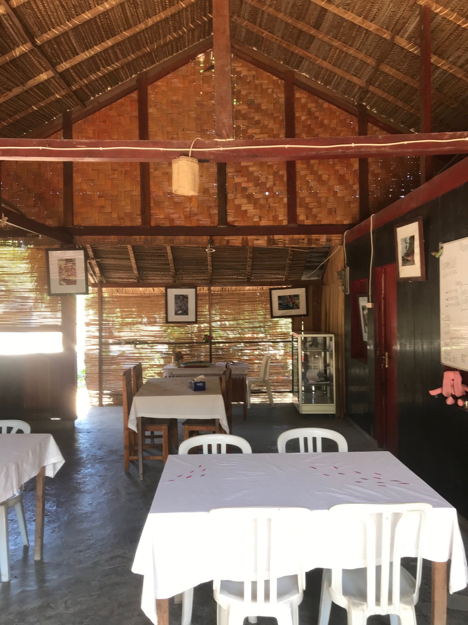 Manukoko Rek Guesthouse-餐饮