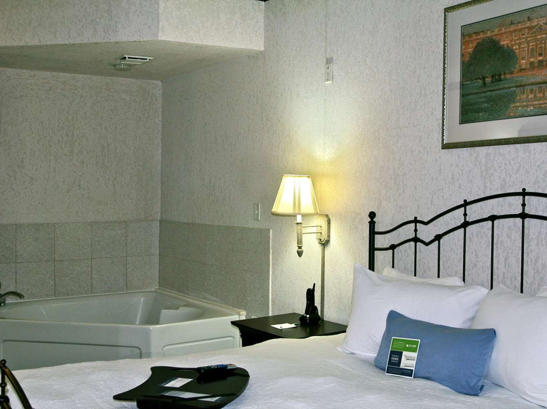 Hampton Inn & Suites Lufkin主图