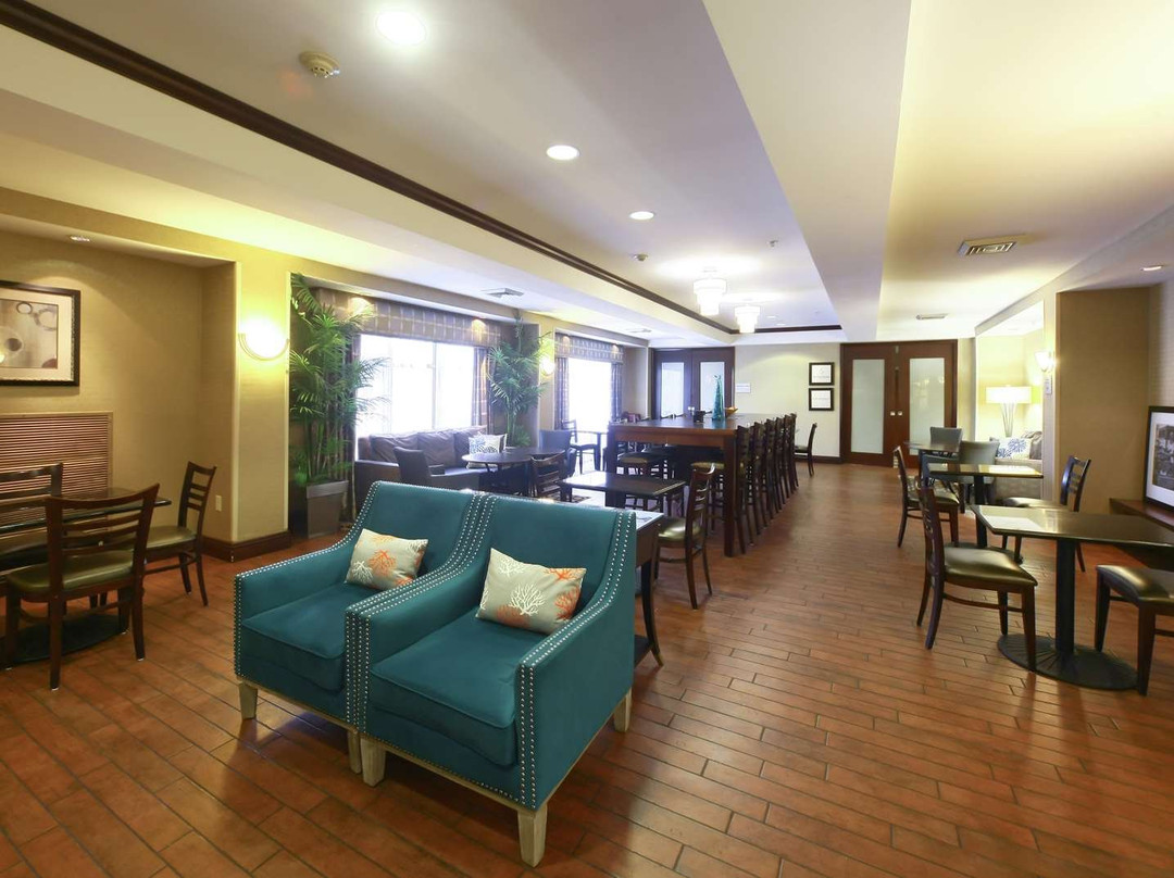 北布劳恩斯魏克汉普顿酒店主图