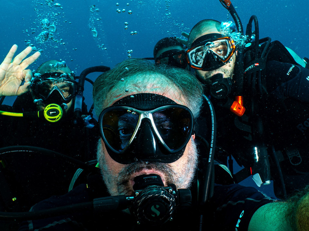 Fins & Flash-吉达必去景点