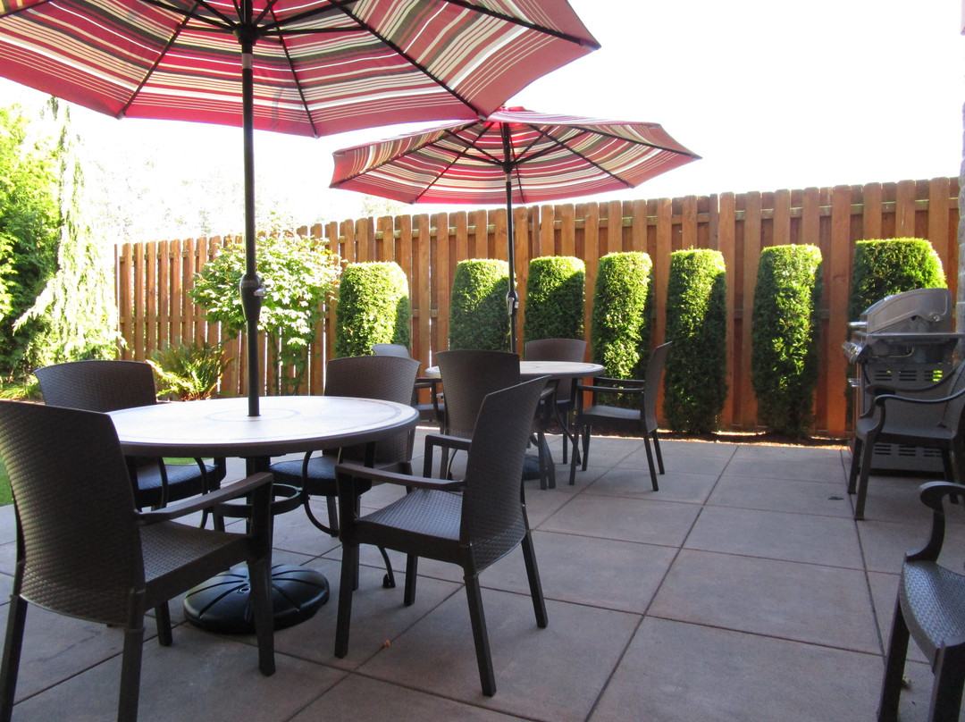 Hampton Inn & Suites Burlington主图