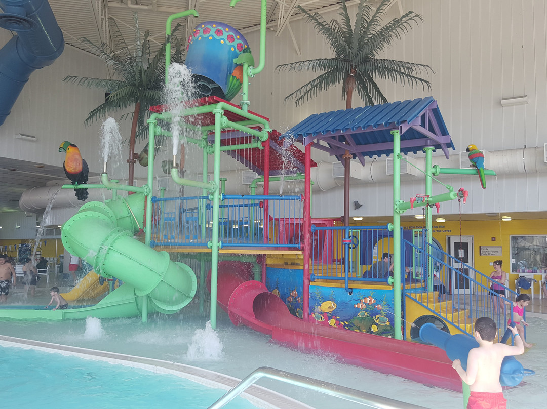 Warren Community Centre Indoor Waterpark景点图片