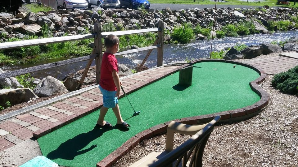 Olde Sawmill Miniature Golf