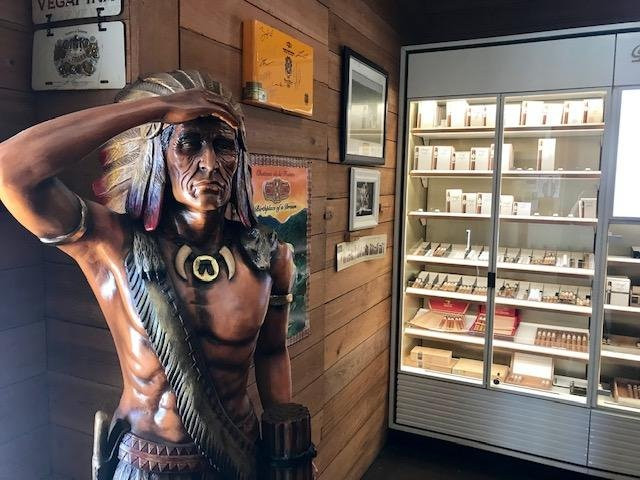 Waterwheel Cigar-阿米莉亚岛必去景点