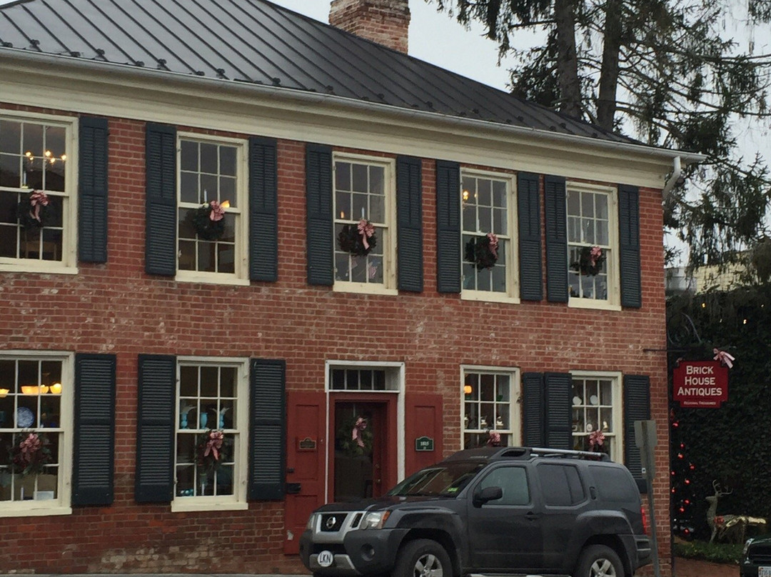 Caldwell旅游景点-Brick House Antiques