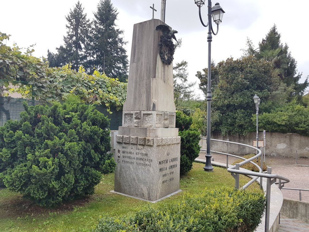 Monumento ai Caduti di Lozza景点图片