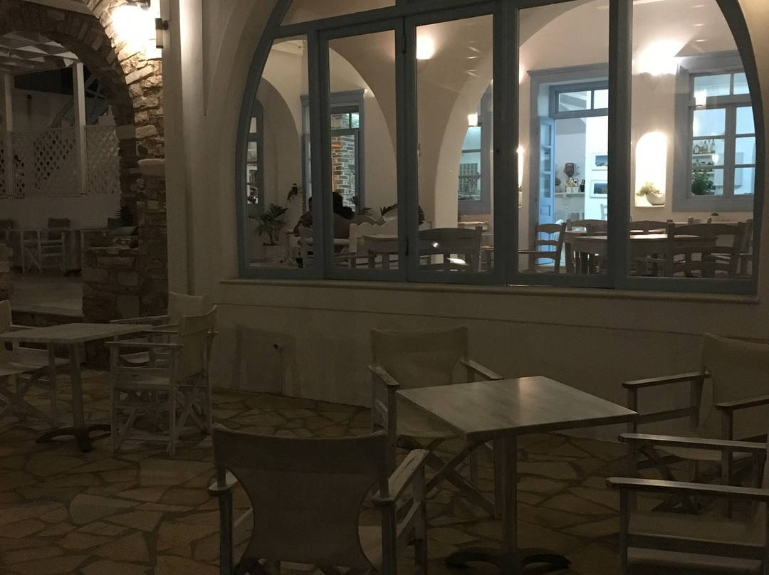 Mantalena Hotel主图
