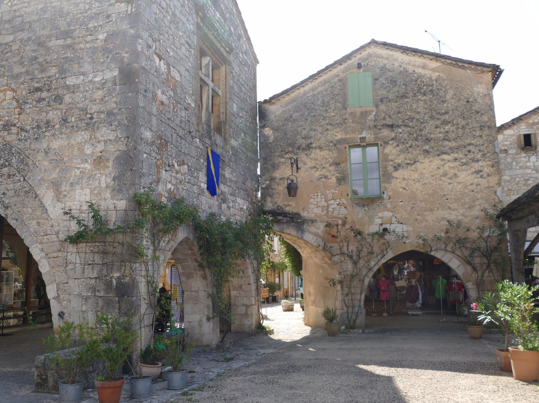 Monpazier Town Hall景点图片