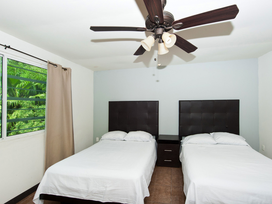 Econosuites Monterrey主图