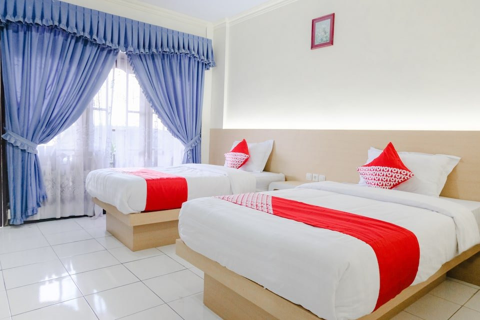 特拉伽马斯酒店主图