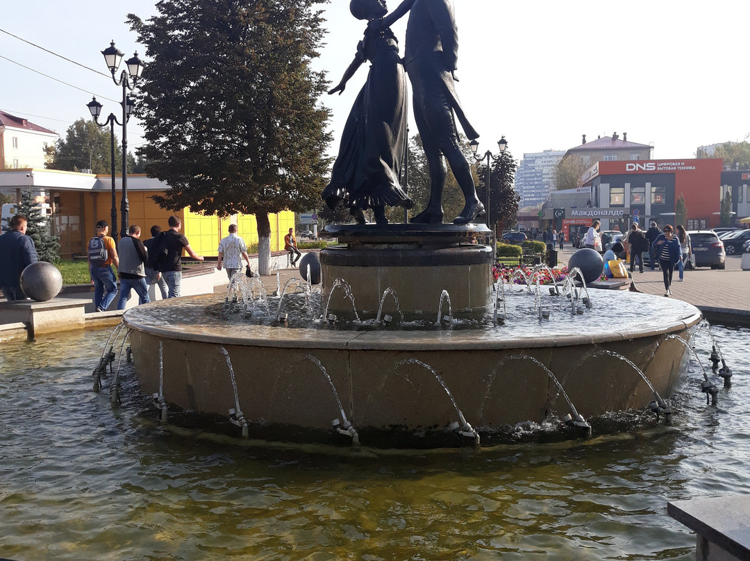 Fountain the First Dance of Natasha Rostova-波多利斯克必去景点