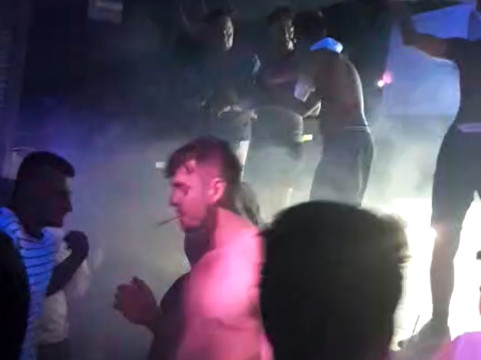 Den Glade Viking-晴滩必去景点