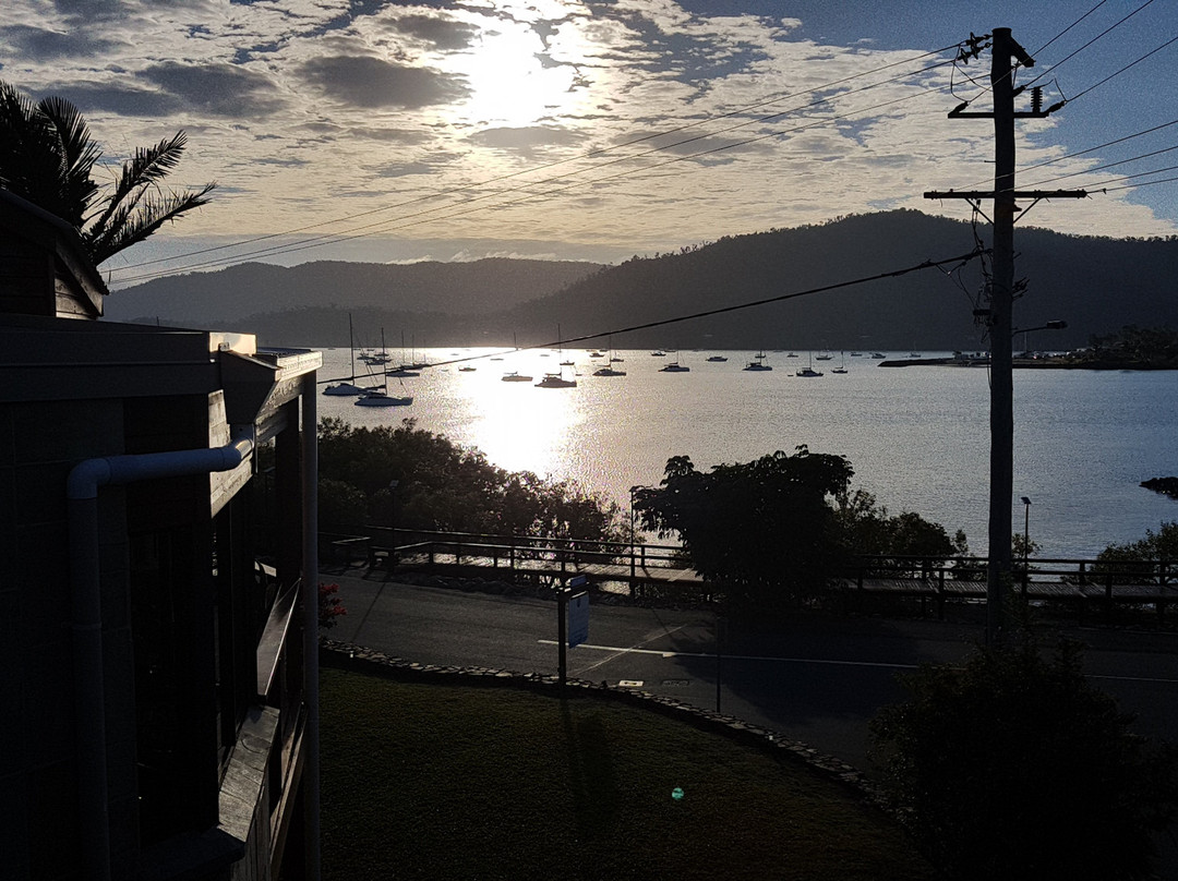 艾尔利滨海家庭式酒店主图