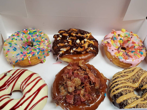 Chapin餐馆和美食-Chickenbutt Donuts