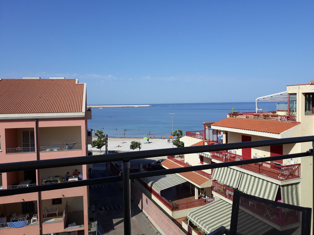 阿尔玛迪阿尔盖罗酒店主图