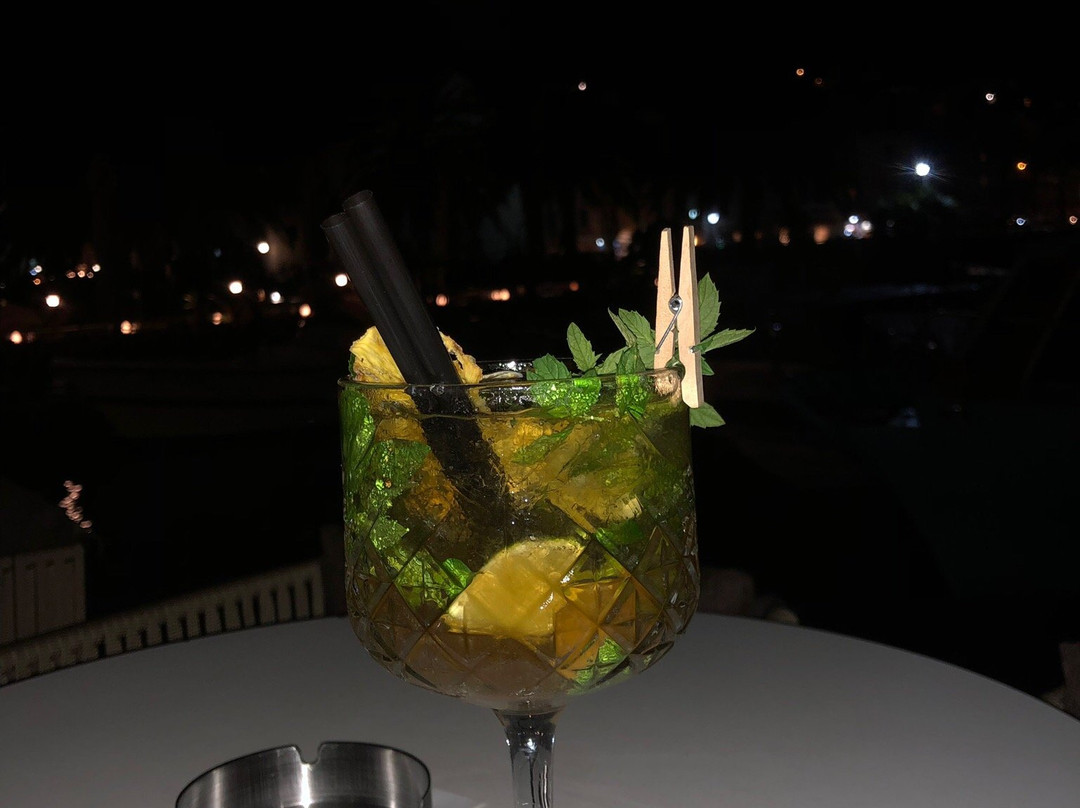 Nautica Bar-赫瓦尔必去景点