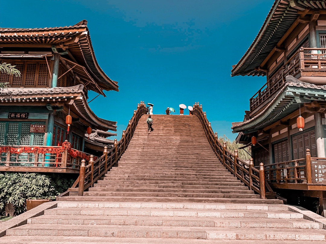 襄阳唐城影视基地-襄阳市必去景点