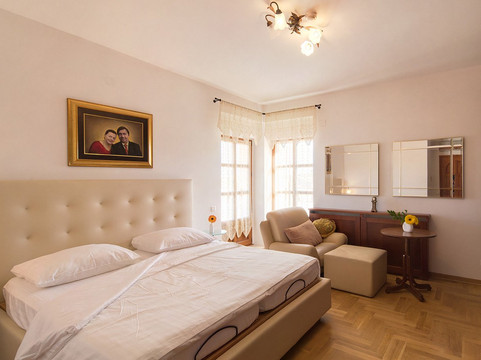 瓦林别墅精品酒店主图