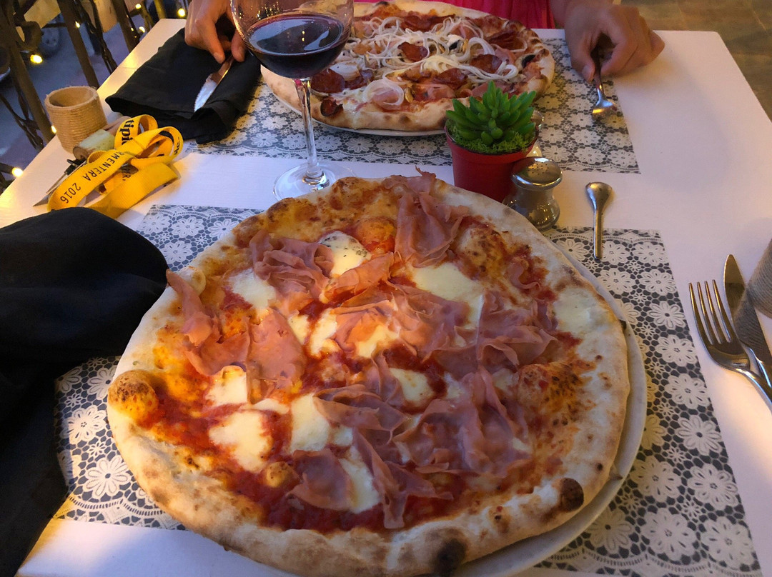 Pizza Pazza