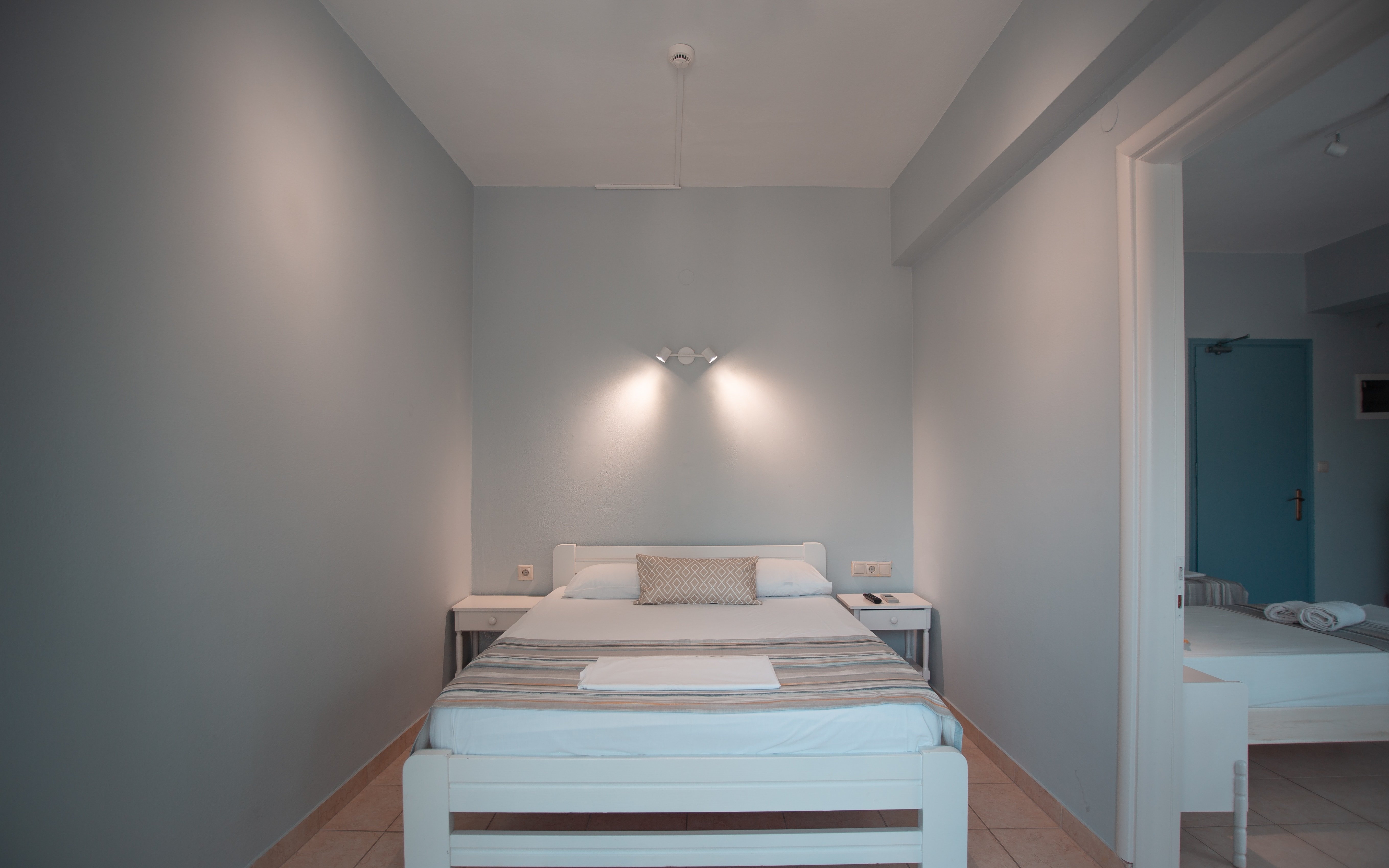 Bella Vista Hotel & Studios-官方