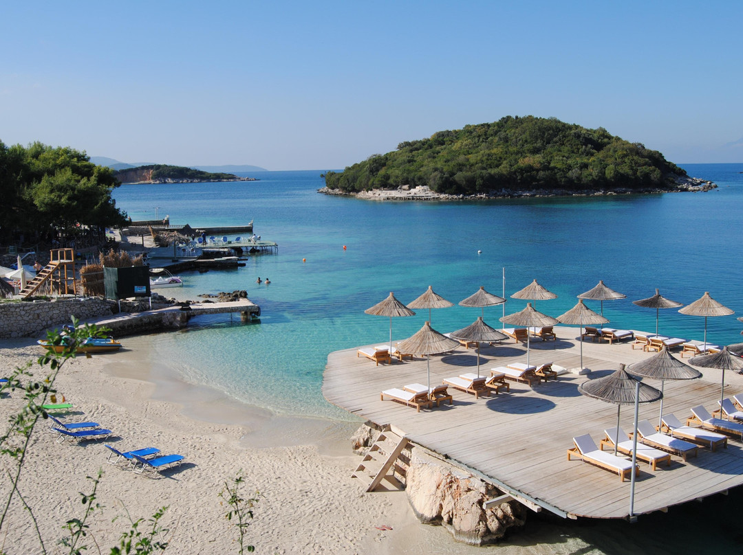 JONA TRAVEL DMC LUFTHANSA CITY CENTER-地拉那必去景点