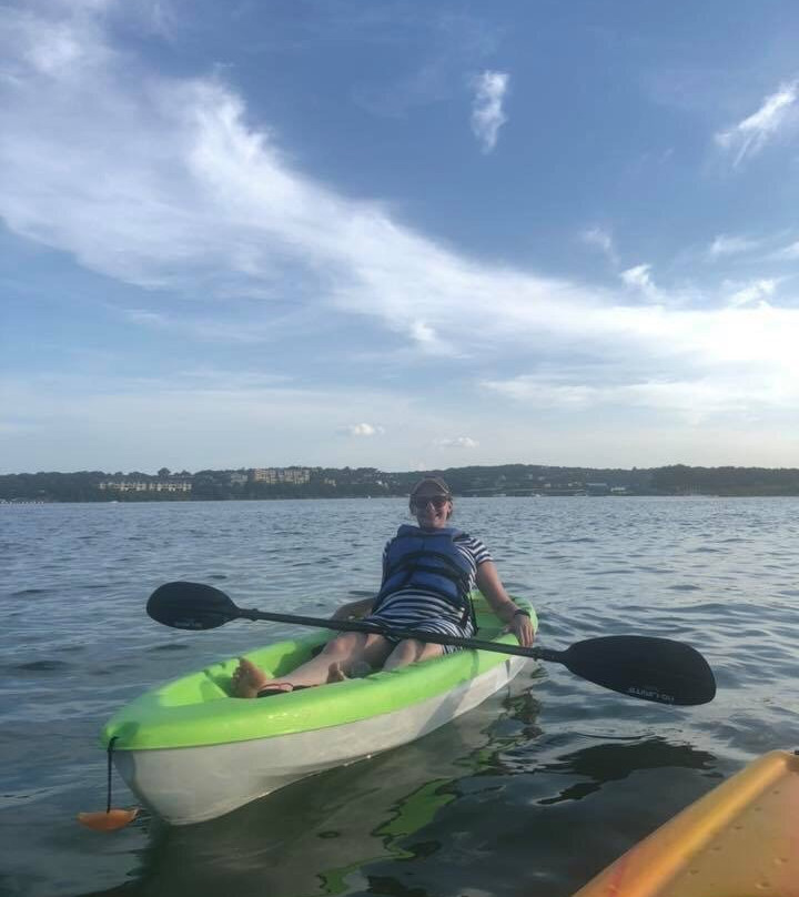 Viking Ship Kayak Rentals-Lago Vista必去景点