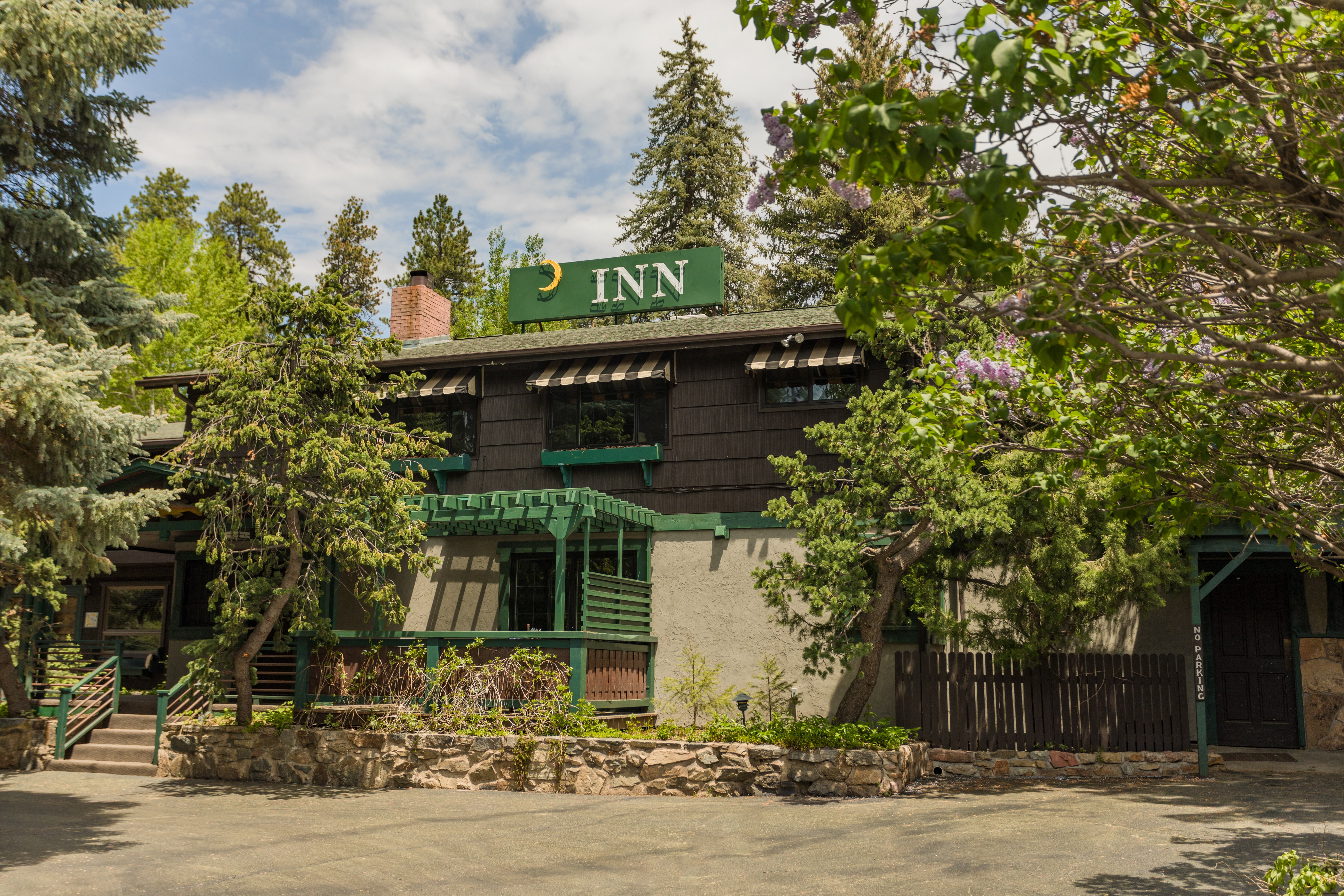 Highland Haven Creekside Inn-官方
