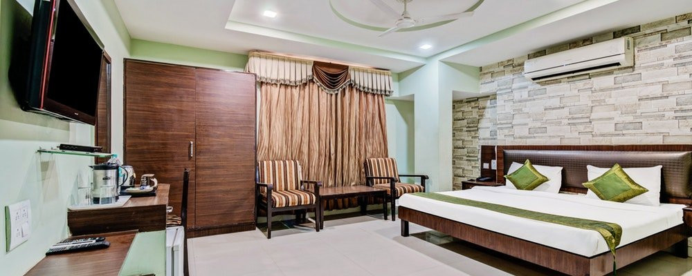 OYO 8177 Hotel Silver Oak主图