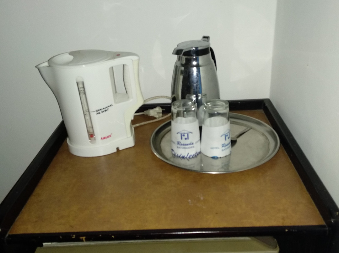 Rosenda Cottage Hotel主图