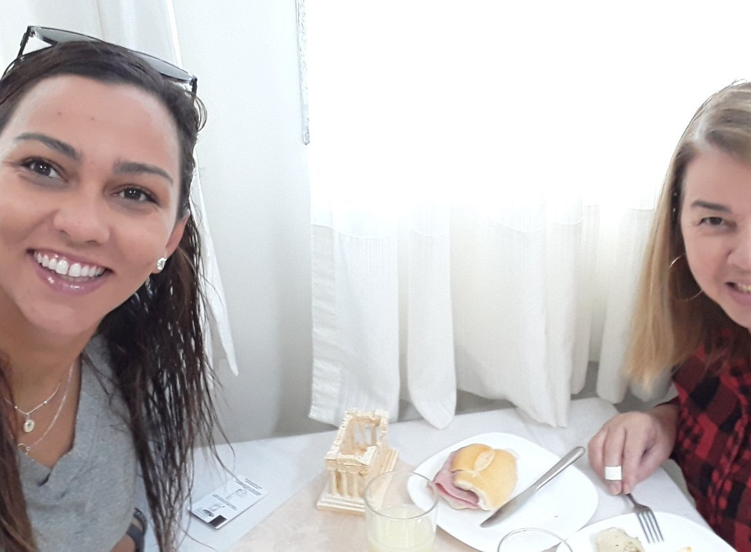 奥林比亚酒店主图