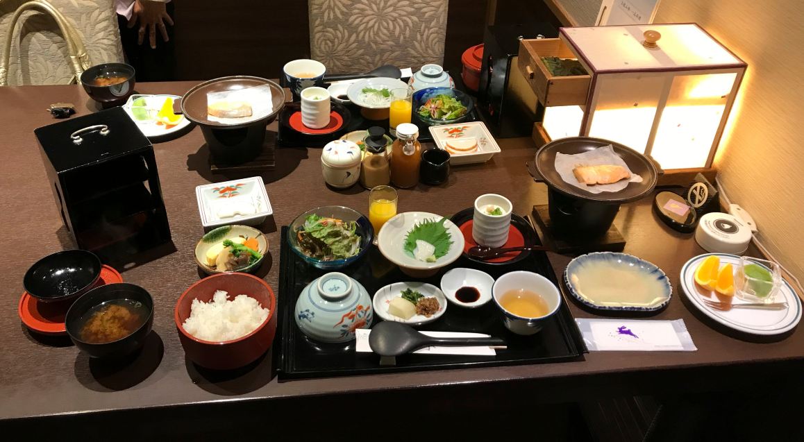 伊苏浪花酒店-餐饮