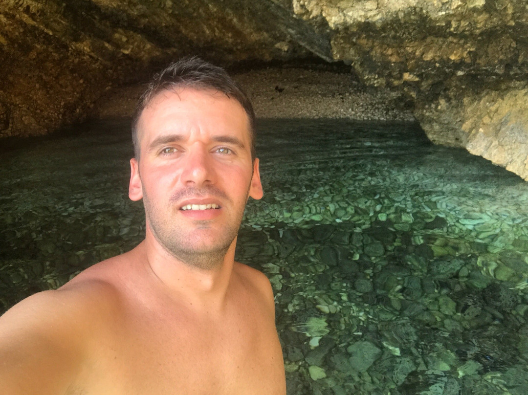 Cave of Porto-Palermo-Himare必去景点