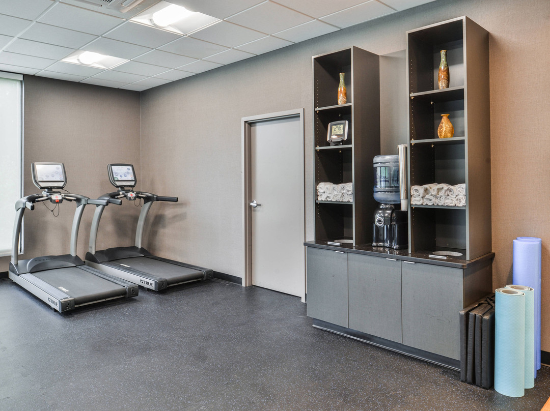 科宁河畔费尔菲尔德客栈主图