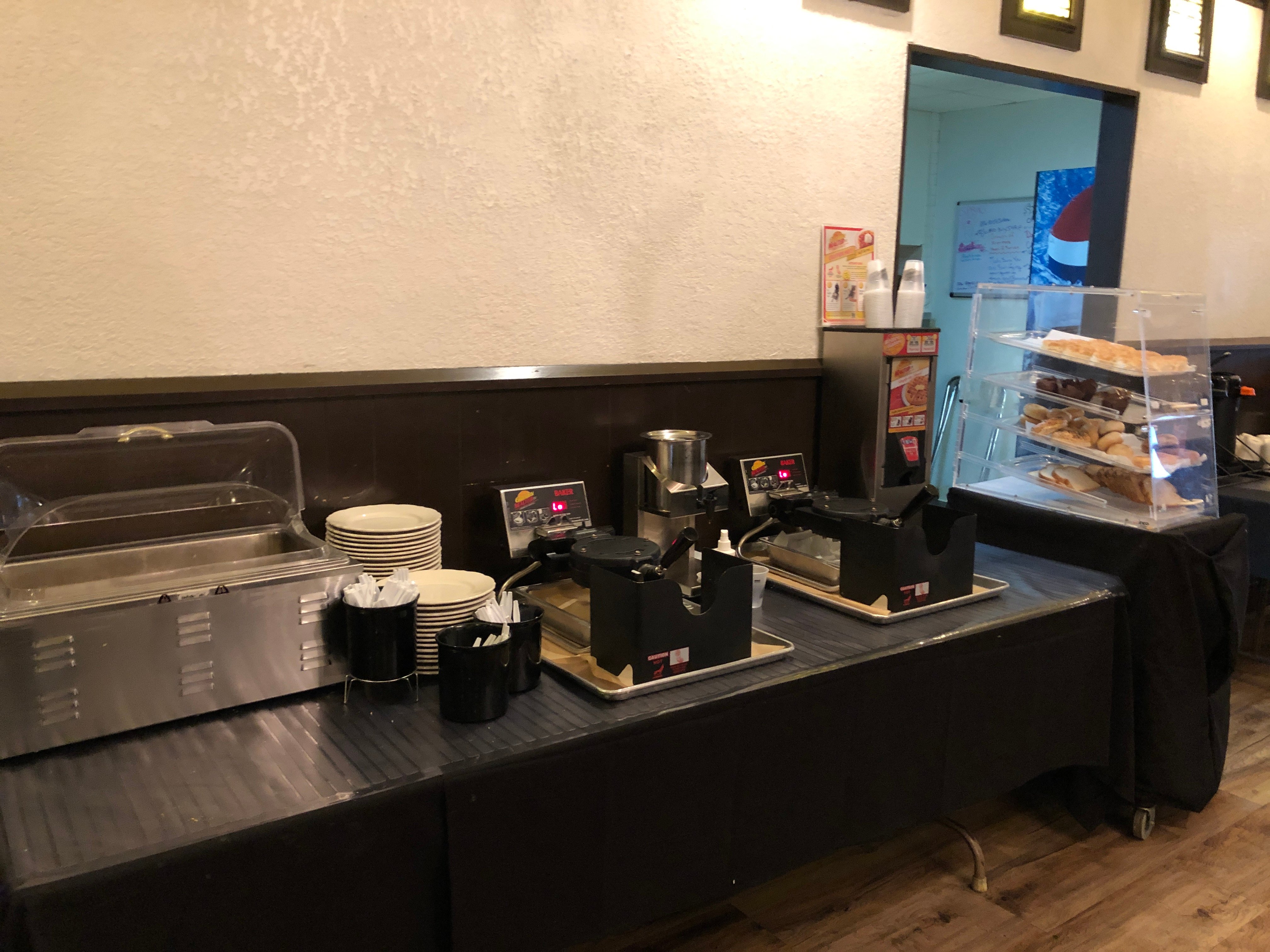 Ramada by Wyndham Albert Lea-餐饮