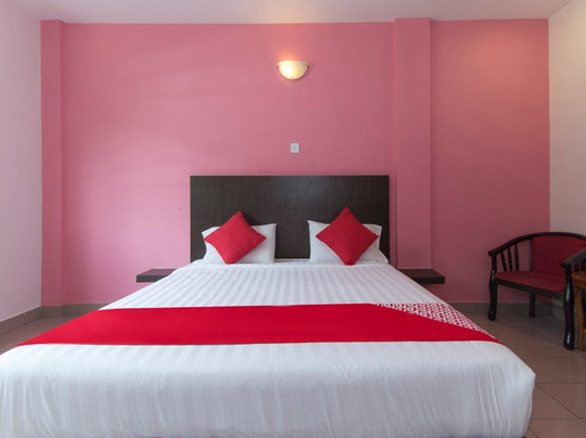 OYO 542 S2 Hotel主图